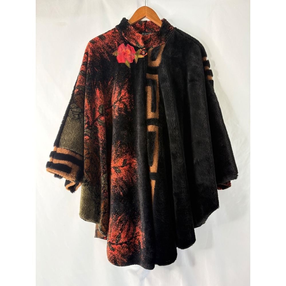 Lee Andersen Art to Wear Faux Fur Knit Cape Wrap Floral Applique Black One Size
